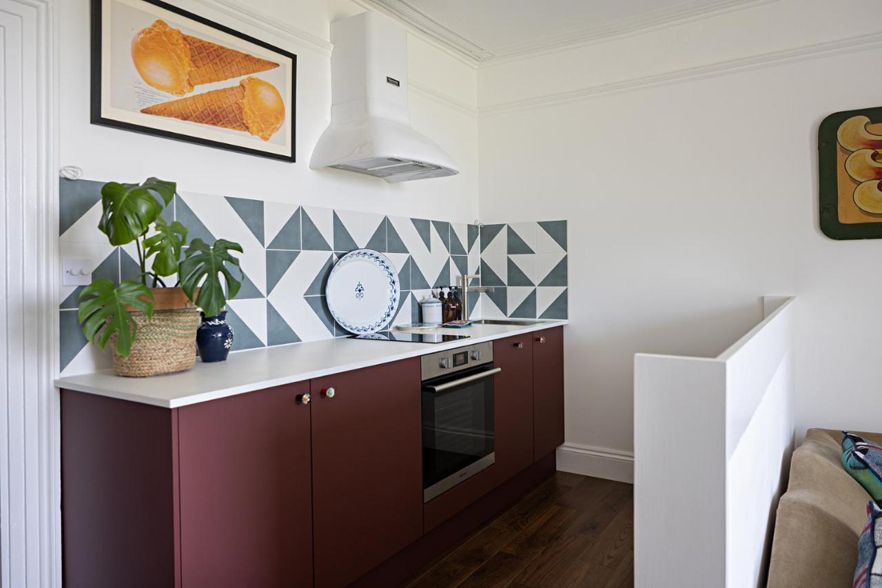Paramount Apartments Ilfracombe, Arty Seaside Holiday Apartments Ngoại thất bức ảnh